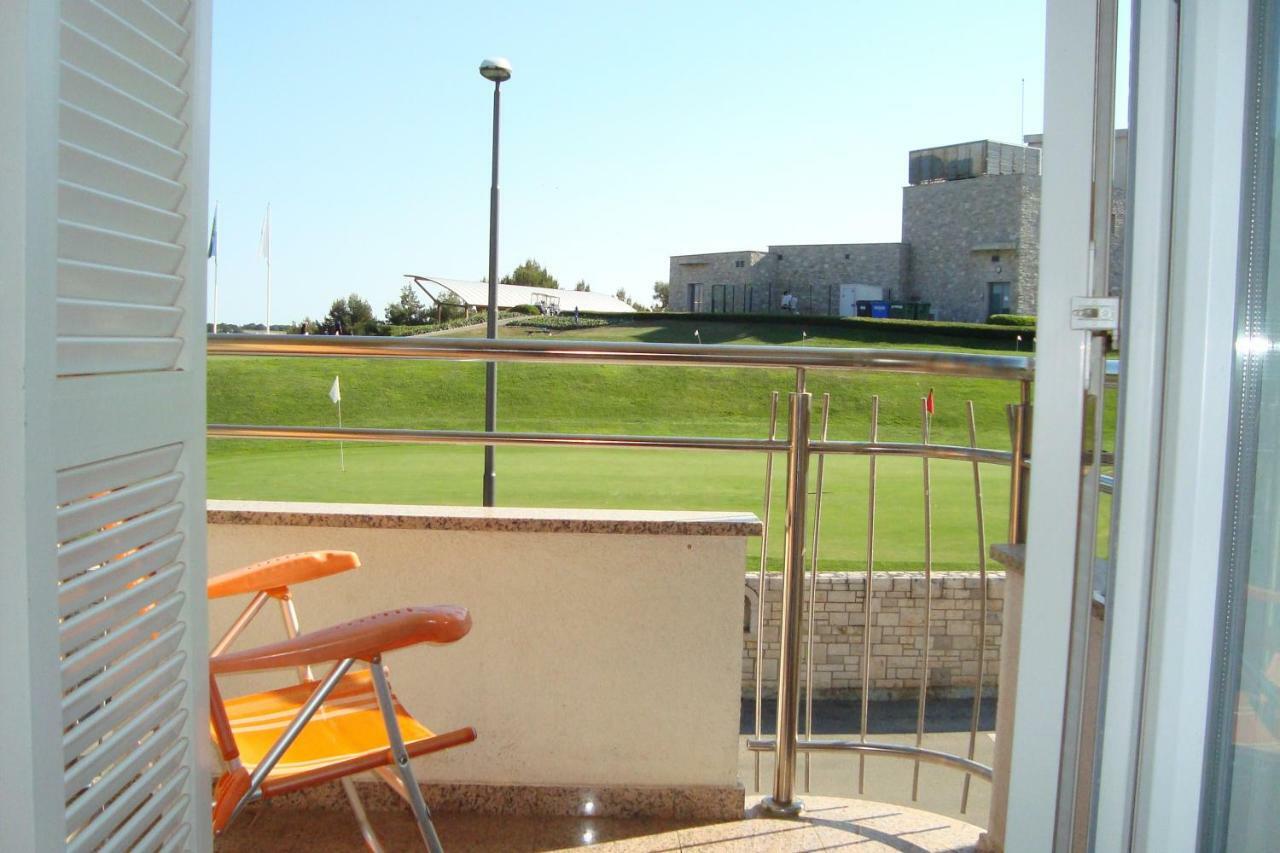Apartment Golf Crveni Vrh Zewnętrze zdjęcie