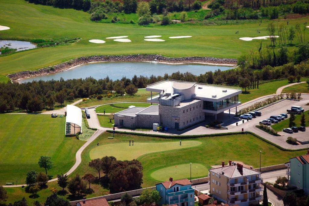 Apartment Golf Crveni Vrh Zewnętrze zdjęcie